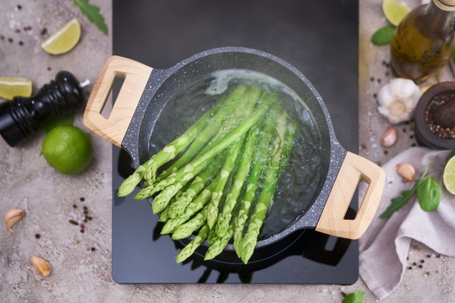 Comment cuire les asperges vertes à l'eau ?